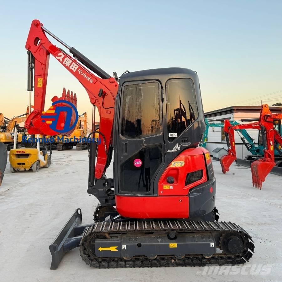 Kubota U 30 Miniekskavaatorid < 7 t