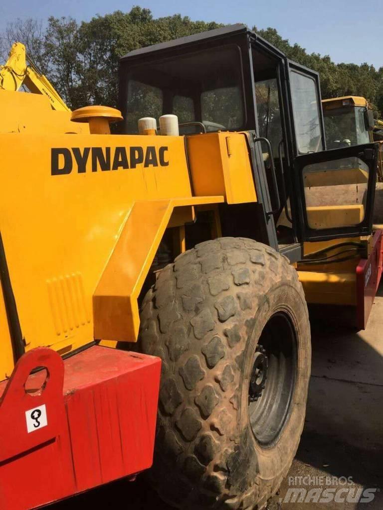 Dynapac CA 25 D Ühe trumliga rullid