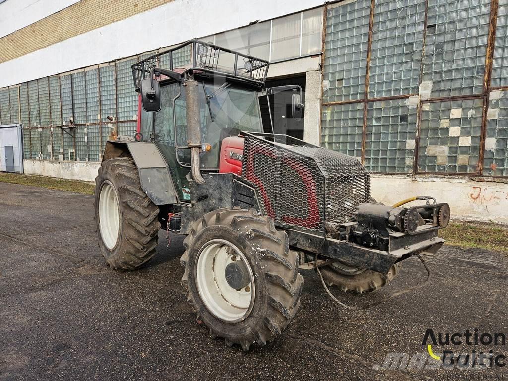 Valtra A 93H Traktorid