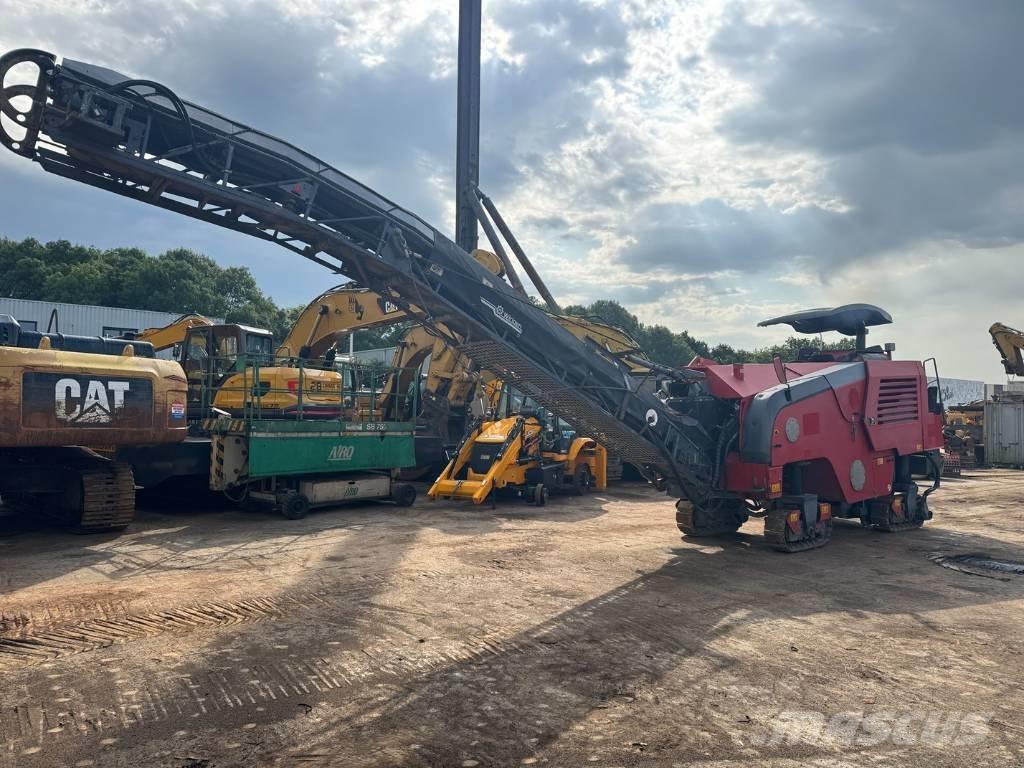Wirtgen W 100 F Asfaldi külmfreesimise masinad
