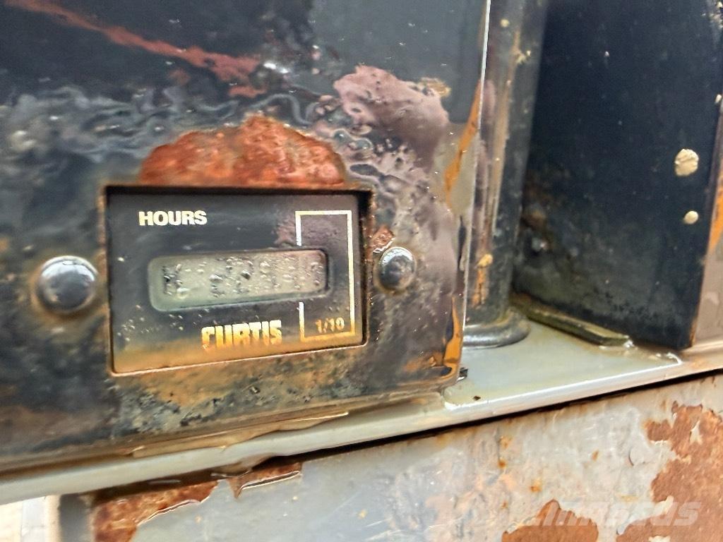 Terex HD 1000 Väikekallurid