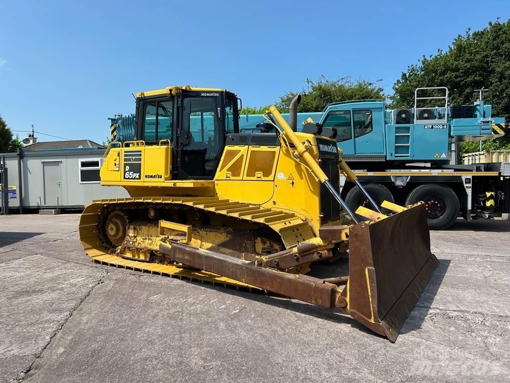 Komatsu D 65 PX-18 Buldooserid