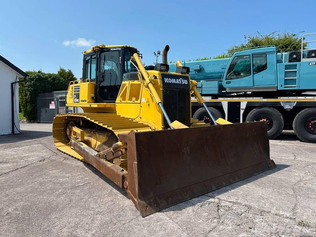 Komatsu D 65 PX-18 Buldooserid