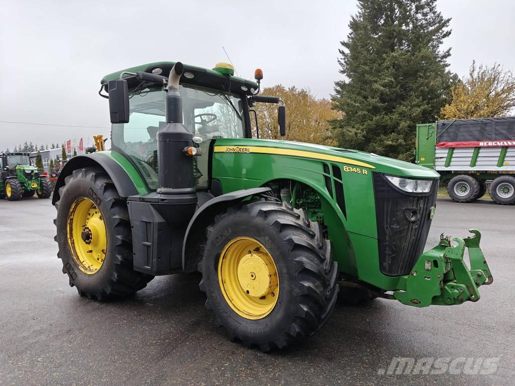 John Deere 8345 R Traktorid