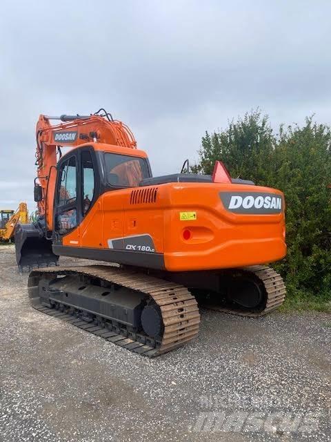 Doosan DX 180 LC Roomikekskavaatorid