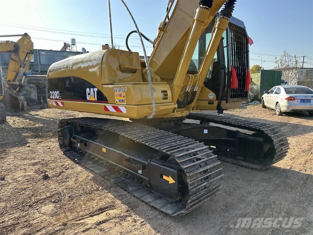 CAT 320 C Roomikekskavaatorid