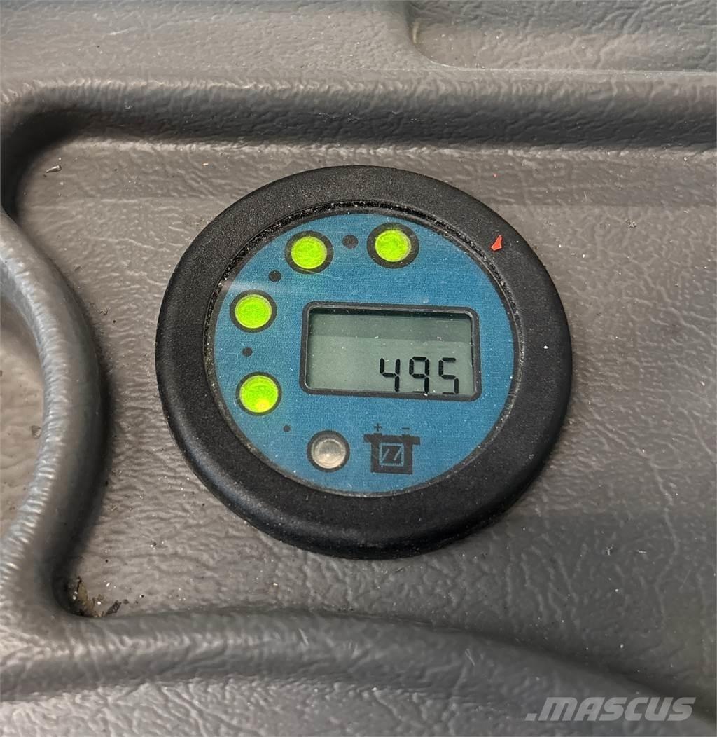 Atlet A160 Platvormiga virnastajad