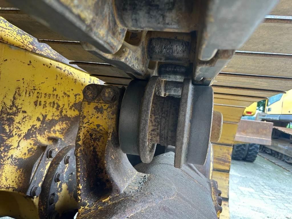 Komatsu D65PX-15 Buldooserid