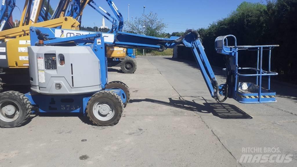 Genie Z 34/22 Iseliikuvad poomtõstukid