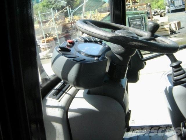 CAT 908 M Rataslaadurid