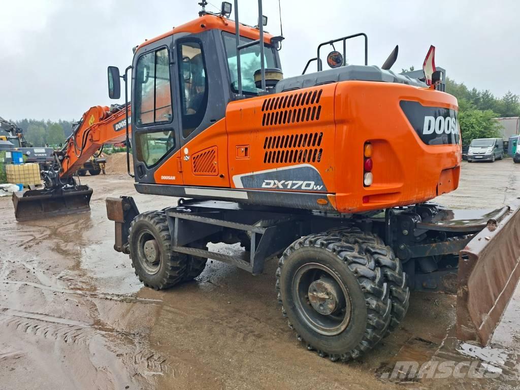 Doosan DX 170 W Ratasekskavaatorid