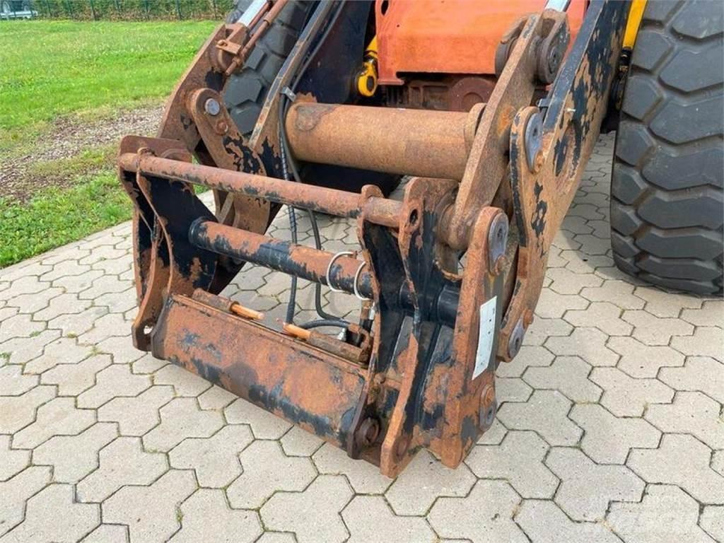 JCB 426E AGRI HT Rataslaadurid