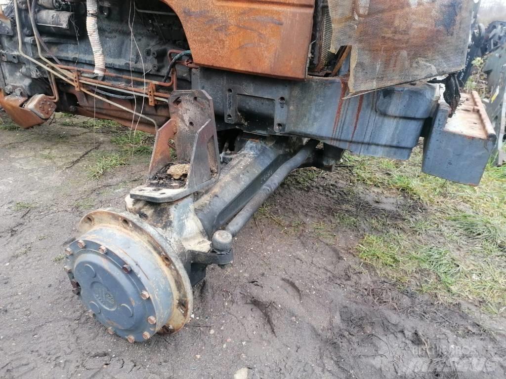 New Holland 8160 Tuz Nooled ja varred