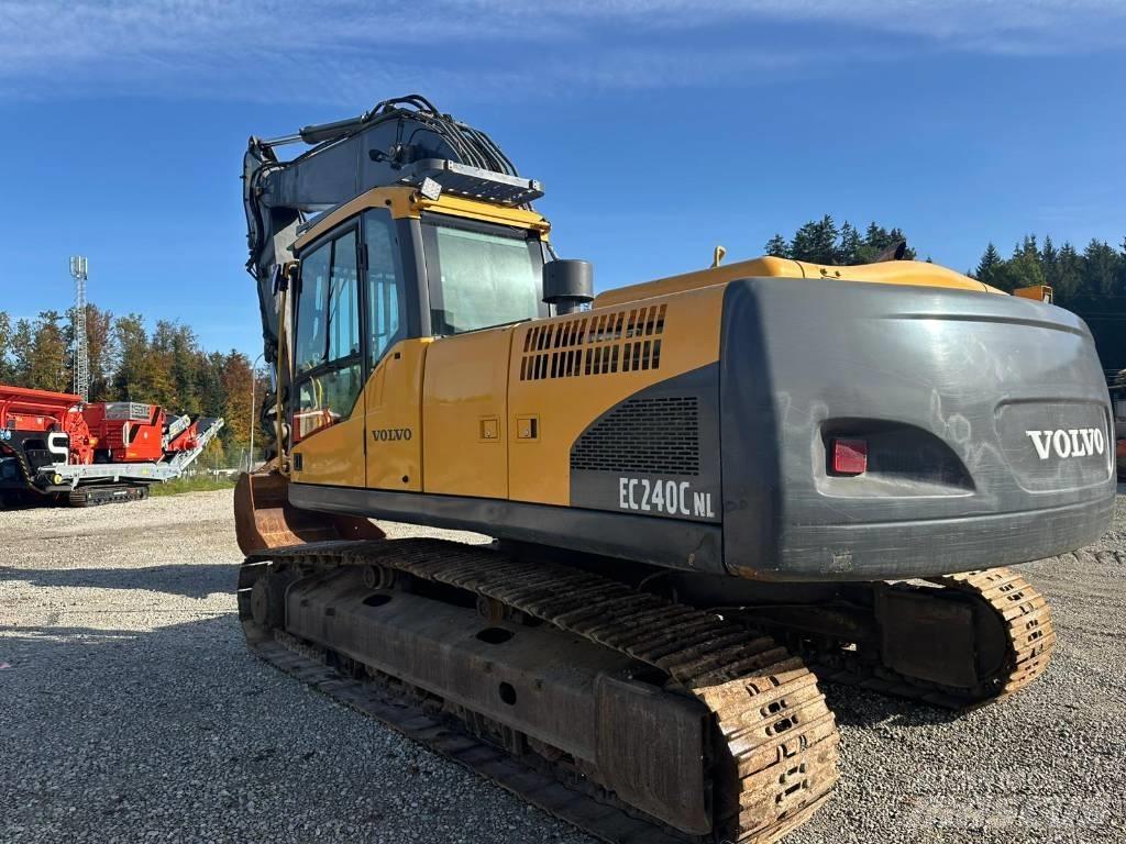 Volvo EC 240 C N L Roomikekskavaatorid