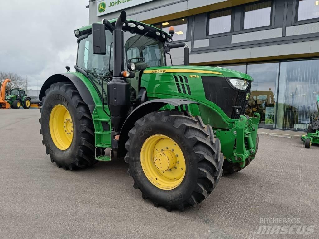 John Deere 6215 R Traktorid
