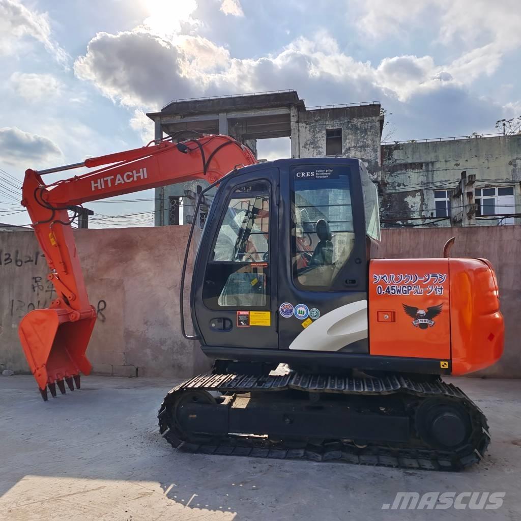 Hitachi ZX 75 Väikeekskavaatorid 7t-12t