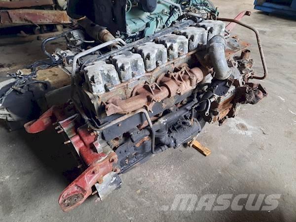 Renault 6 CILINDER Mootorid