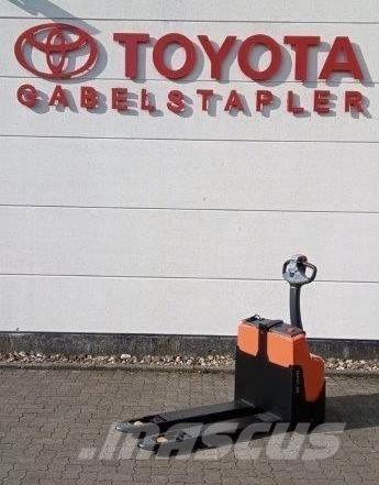 Toyota LWI 160 Järelkäidavad virnastajad