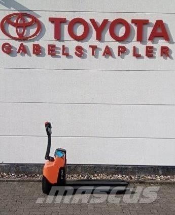 Toyota LWI 160 Järelkäidavad virnastajad