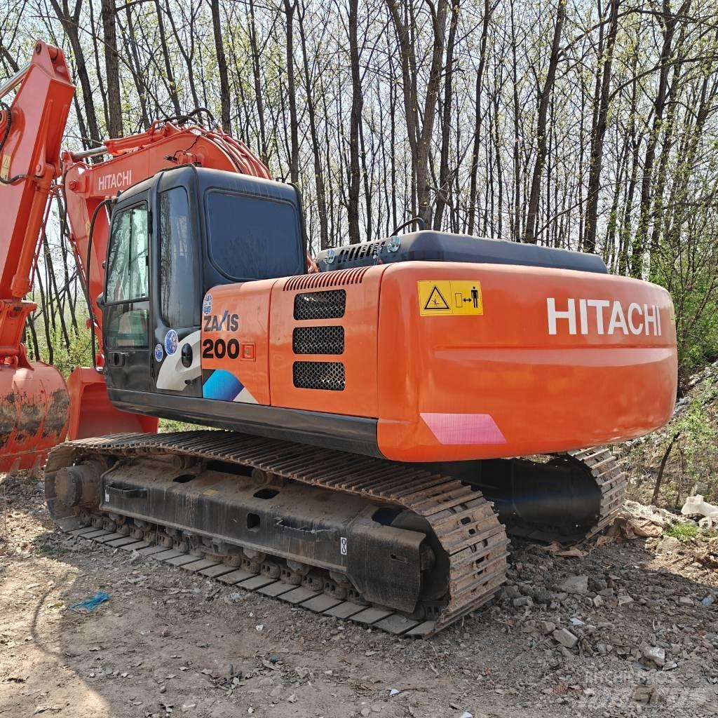 Hitachi ZX200 Roomikekskavaatorid