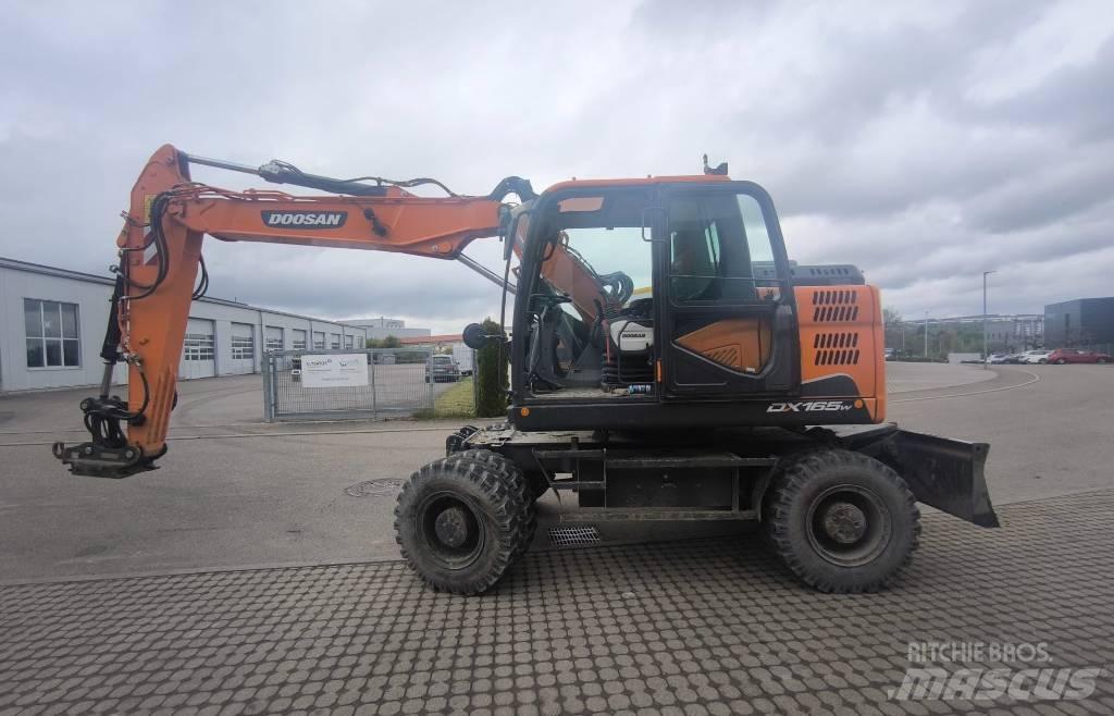 Doosan DX 165 W Ratasekskavaatorid