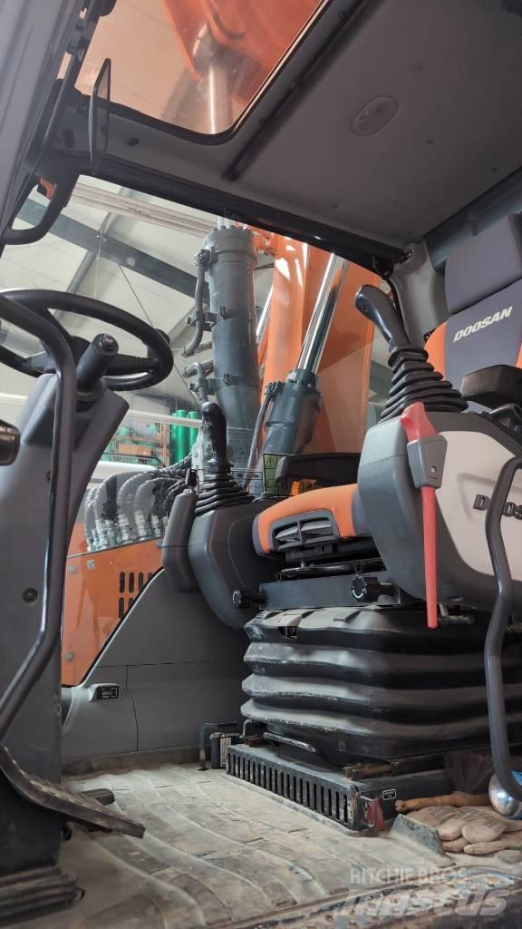 Doosan DX 165 W Ratasekskavaatorid