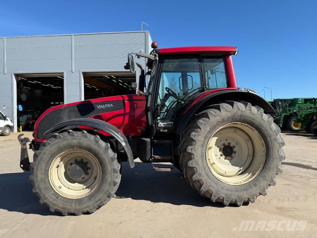 Valtra T 191 Traktorid