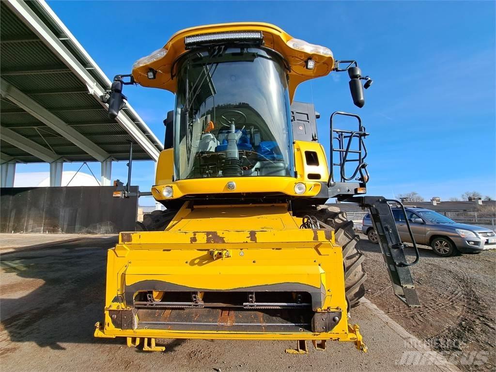 New Holland CX8080 Muu