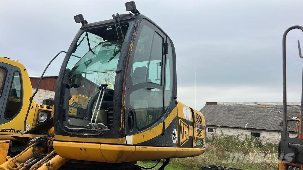 JCB 220 Raamid