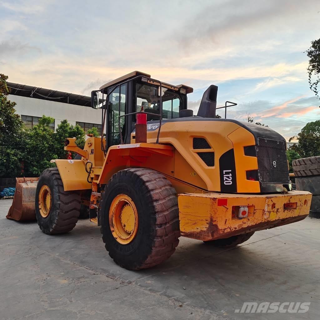 Volvo L 120 Rataslaadurid