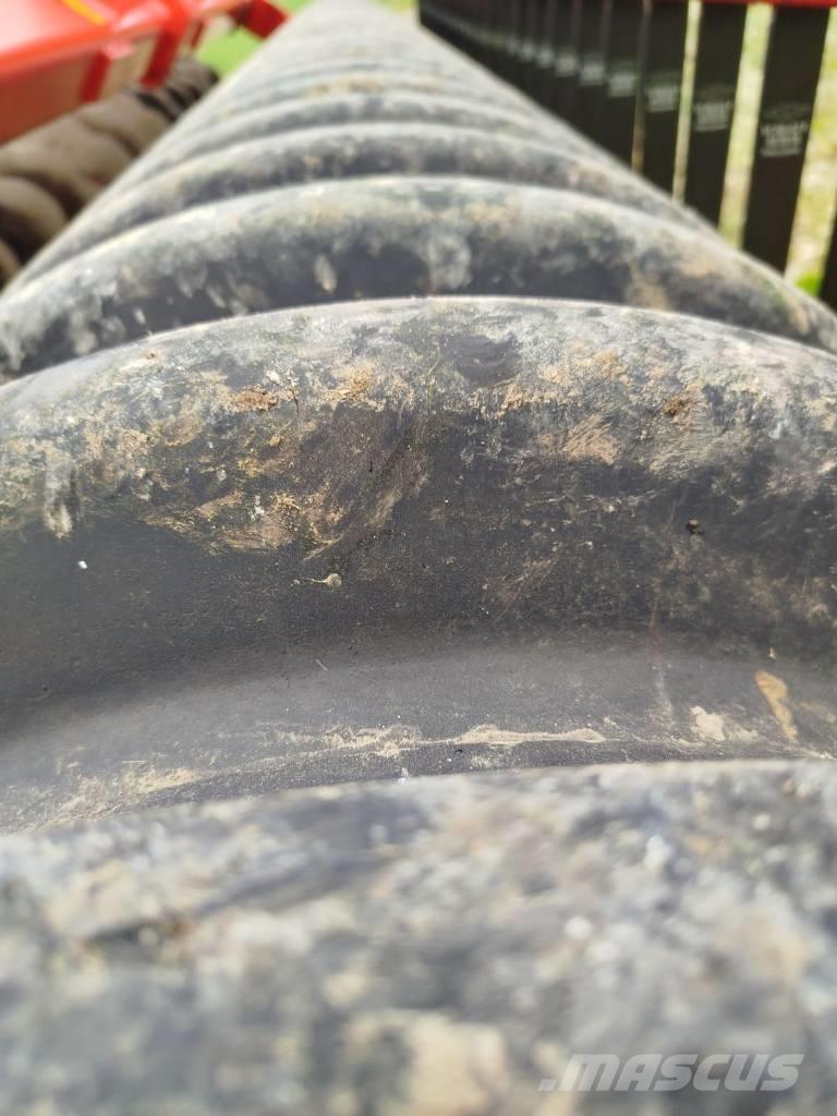 Väderstad Carrier400 Randaalid