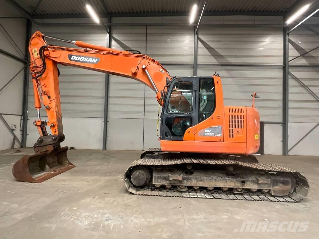 Doosan DX 235 LCR Roomikekskavaatorid