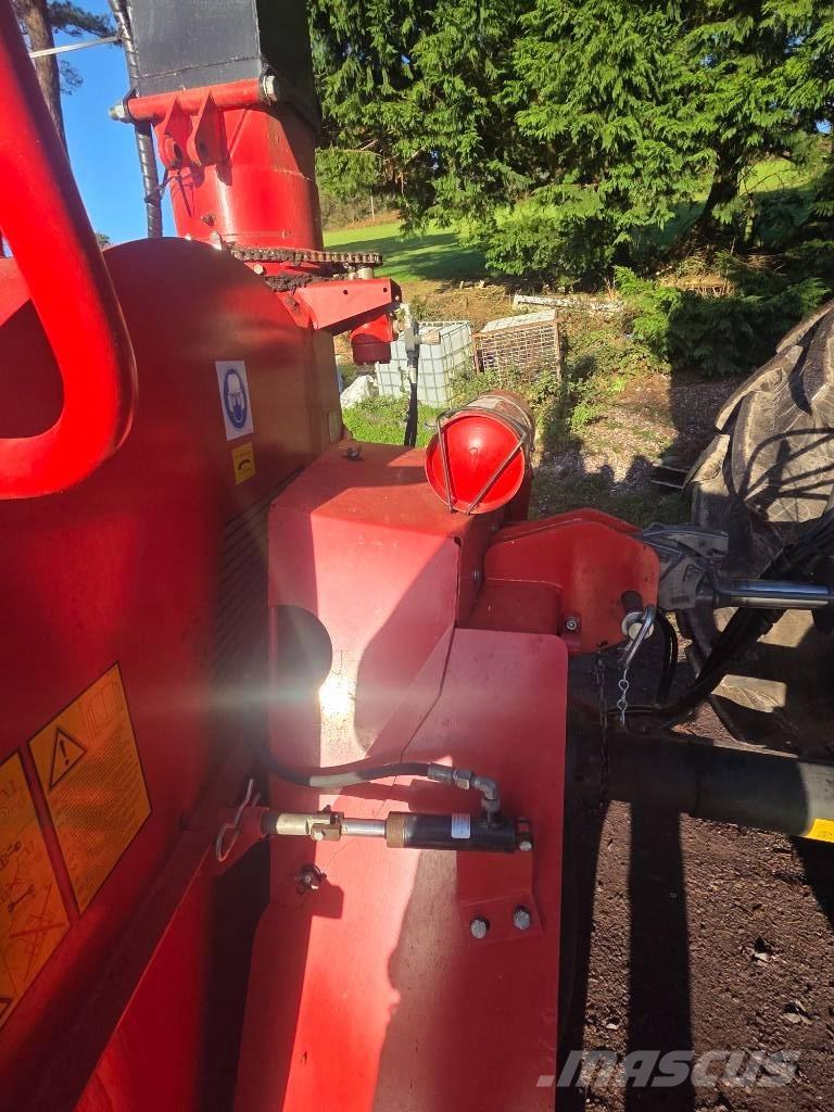 Valtra T 163 Metsatööks kohandatud traktorid