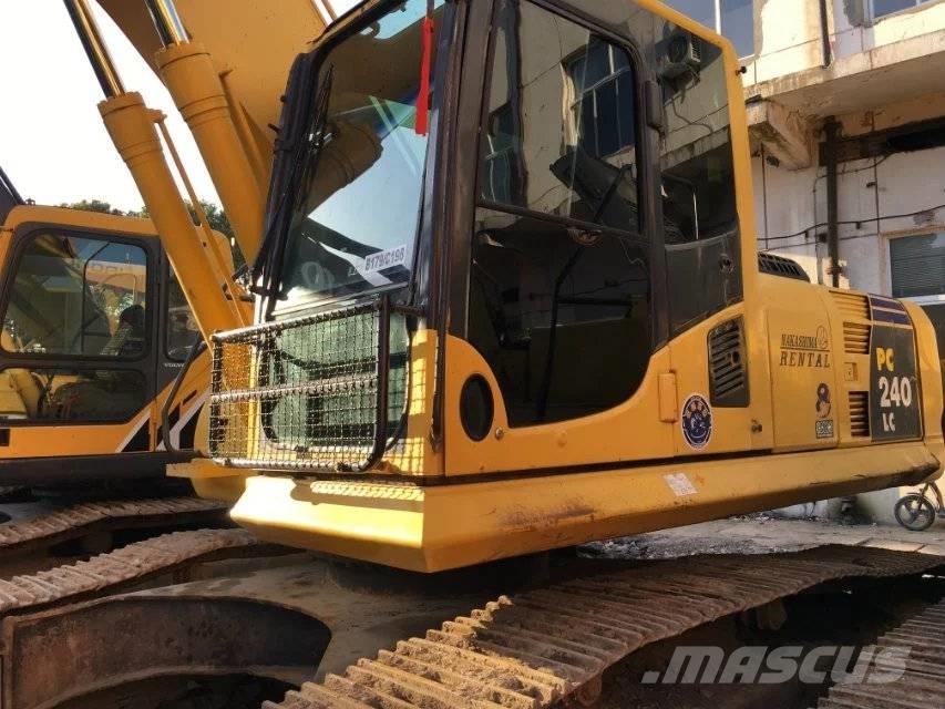 Komatsu PC 240-7 Roomikekskavaatorid