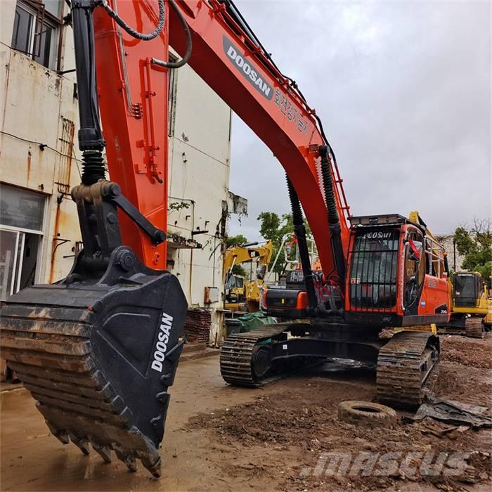 Doosan DX 340 LC Roomikekskavaatorid