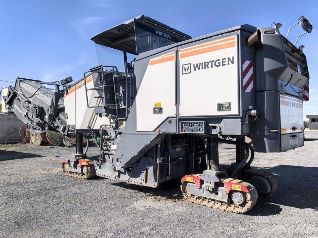 Wirtgen W 200 F Asfaldi külmfreesimise masinad