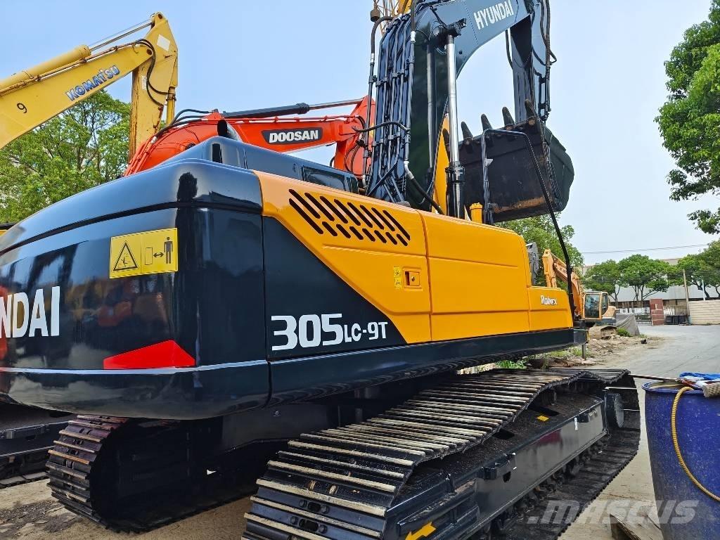 Hyundai R305LC-9T Roomikekskavaatorid