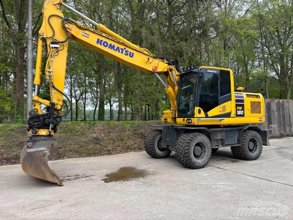 Komatsu PW180-11 Ratasekskavaatorid