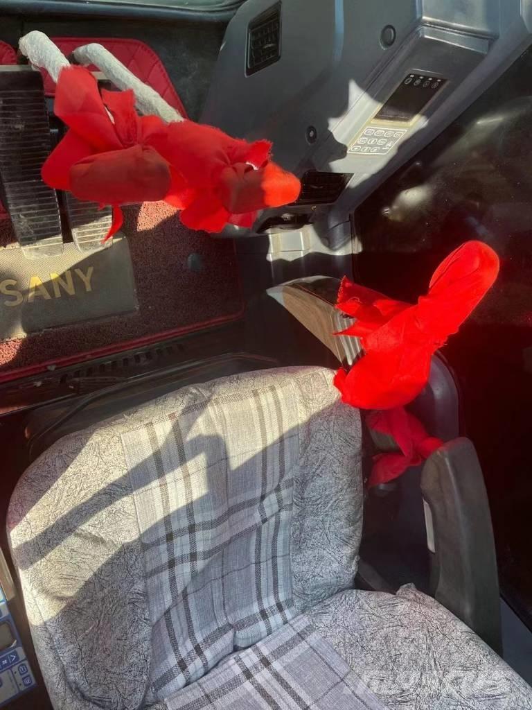 Sany SY75C Väikeekskavaatorid 7t-12t