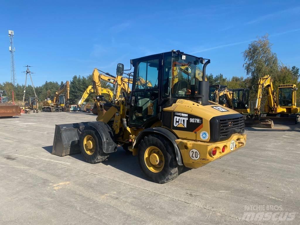 CAT 907 H 2 Rataslaadurid