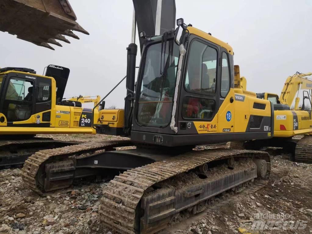 Volvo EC 290 B LC Roomikekskavaatorid