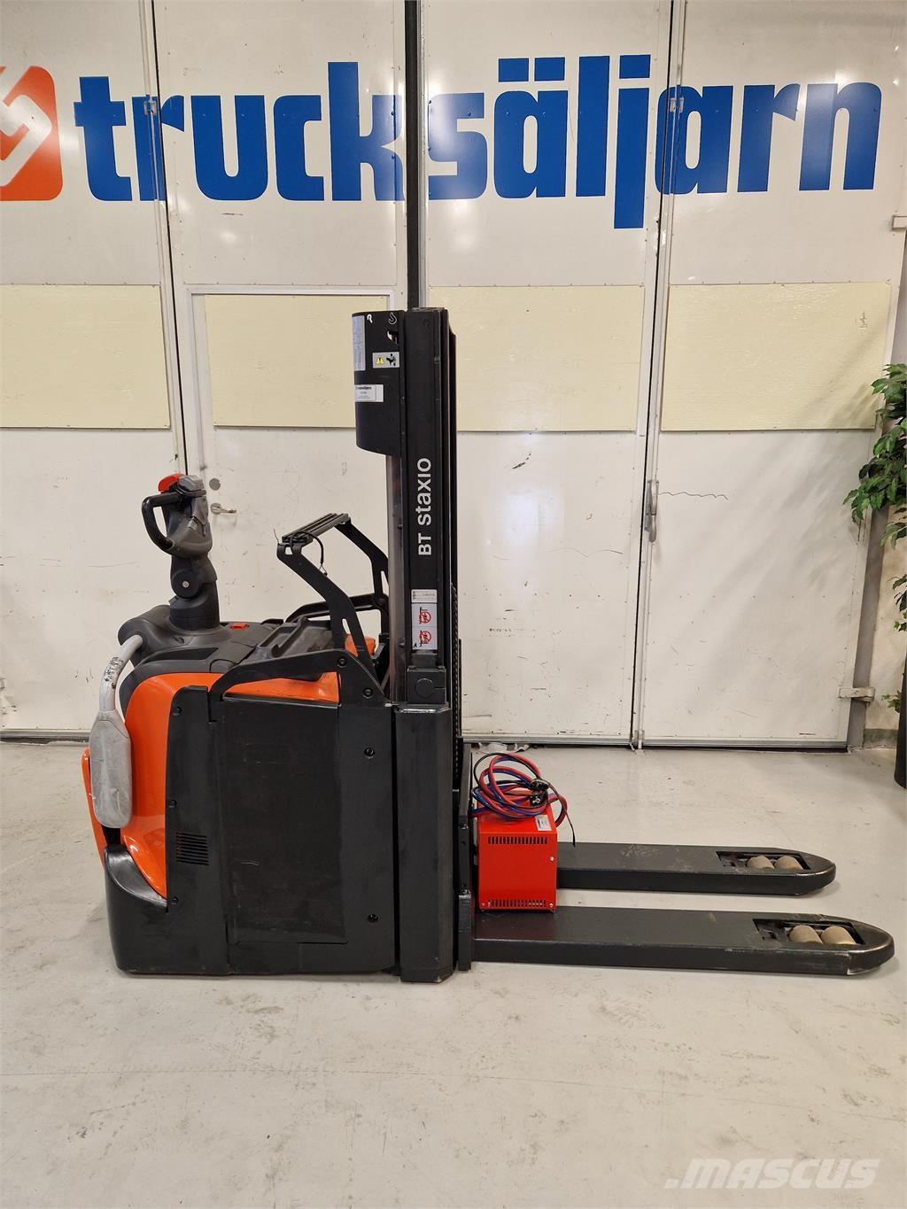 Toyota SPE200D Platvormiga virnastajad