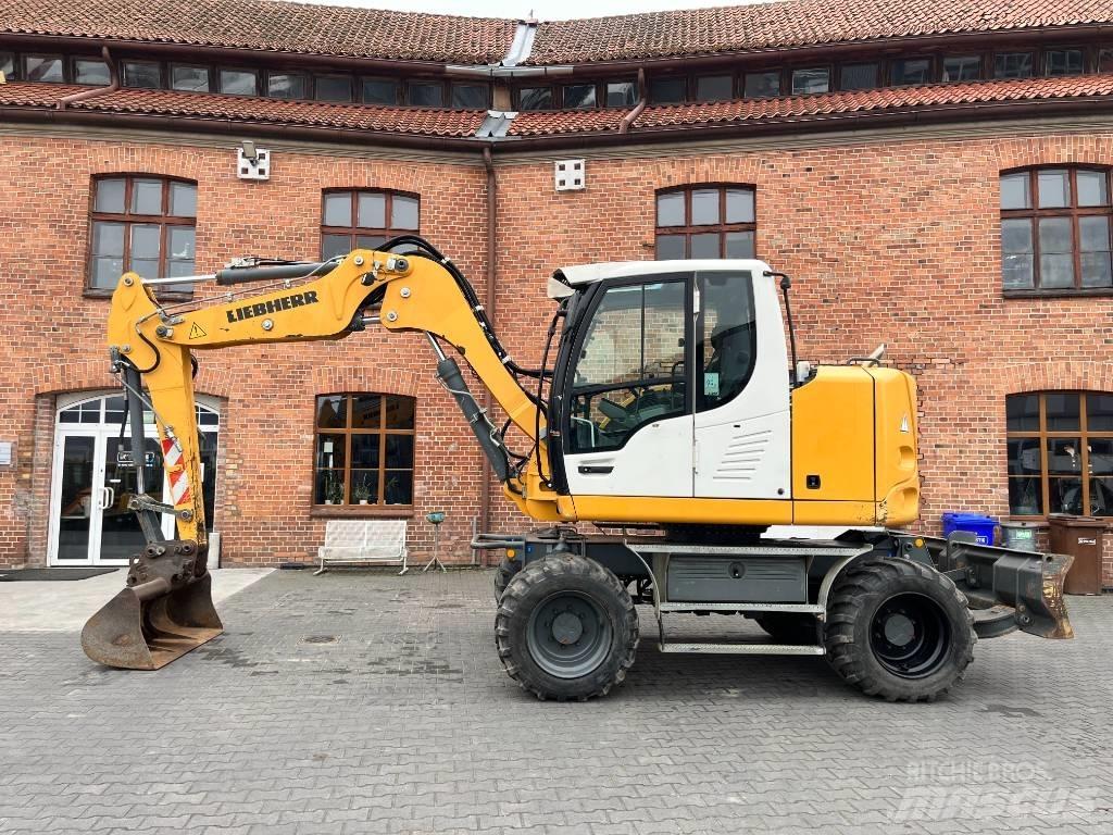 Liebherr A 910 Comp Ratasekskavaatorid