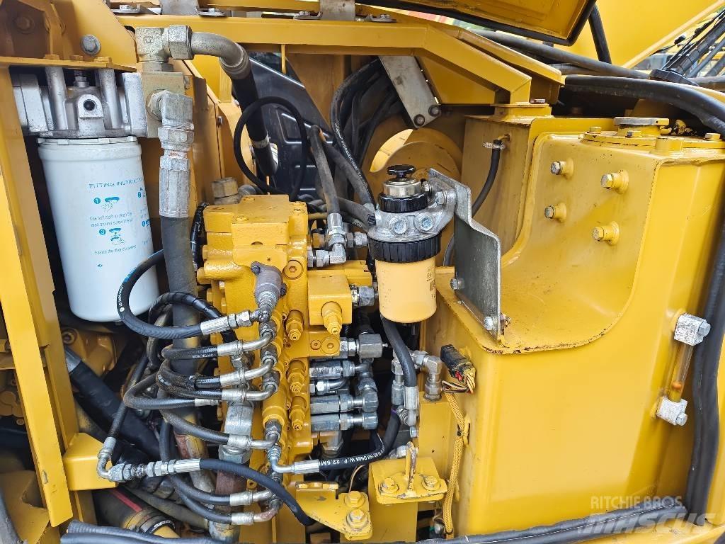 CAT 308 D Roomikekskavaatorid