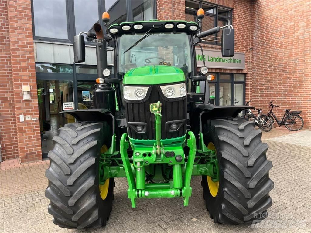 John Deere 6215R Traktorid