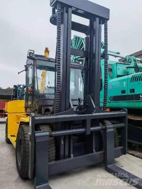 Komatsu FD 160 Diiseltõstukid