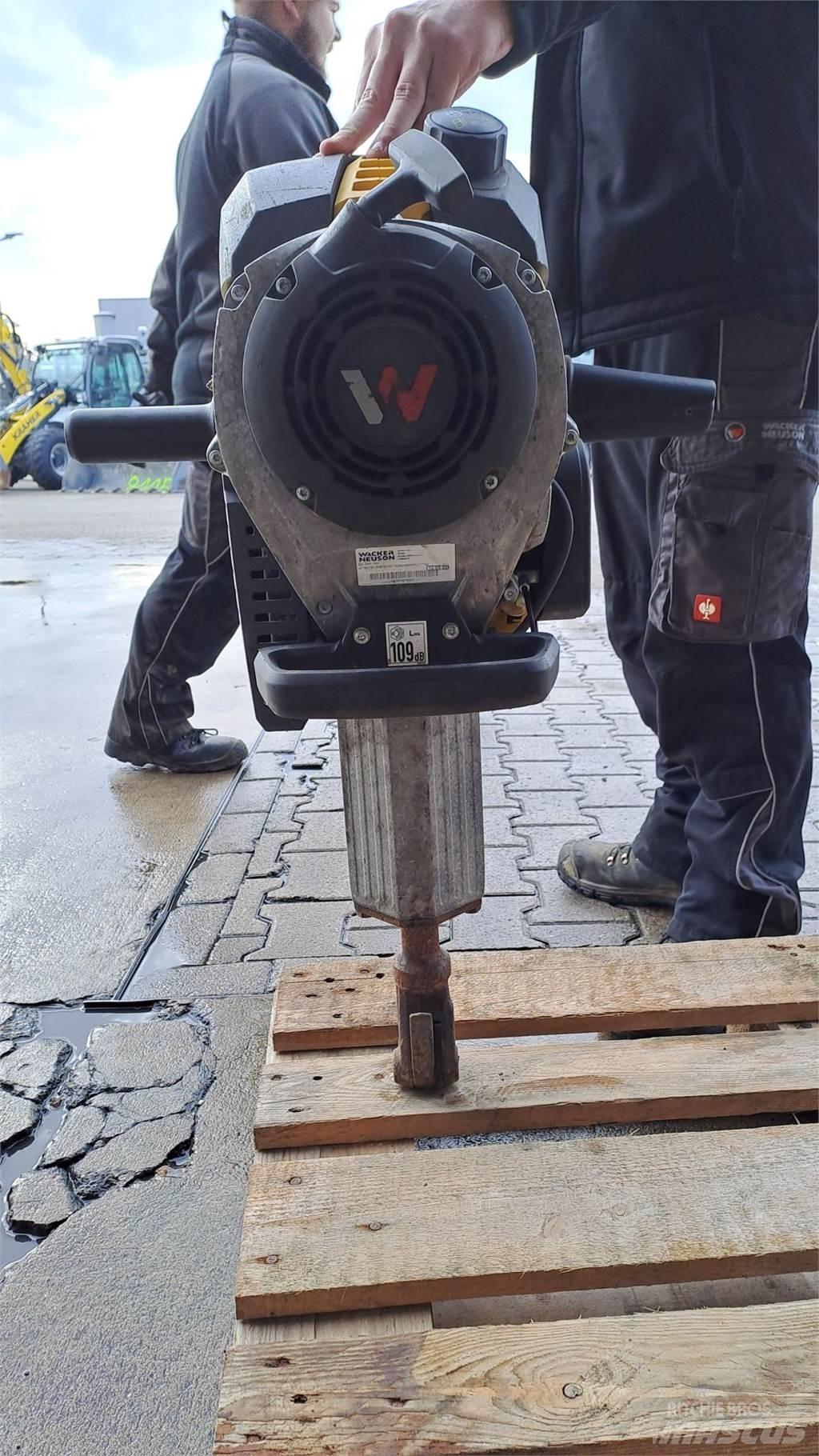 Wacker Neuson BH55 Vibroplaadid