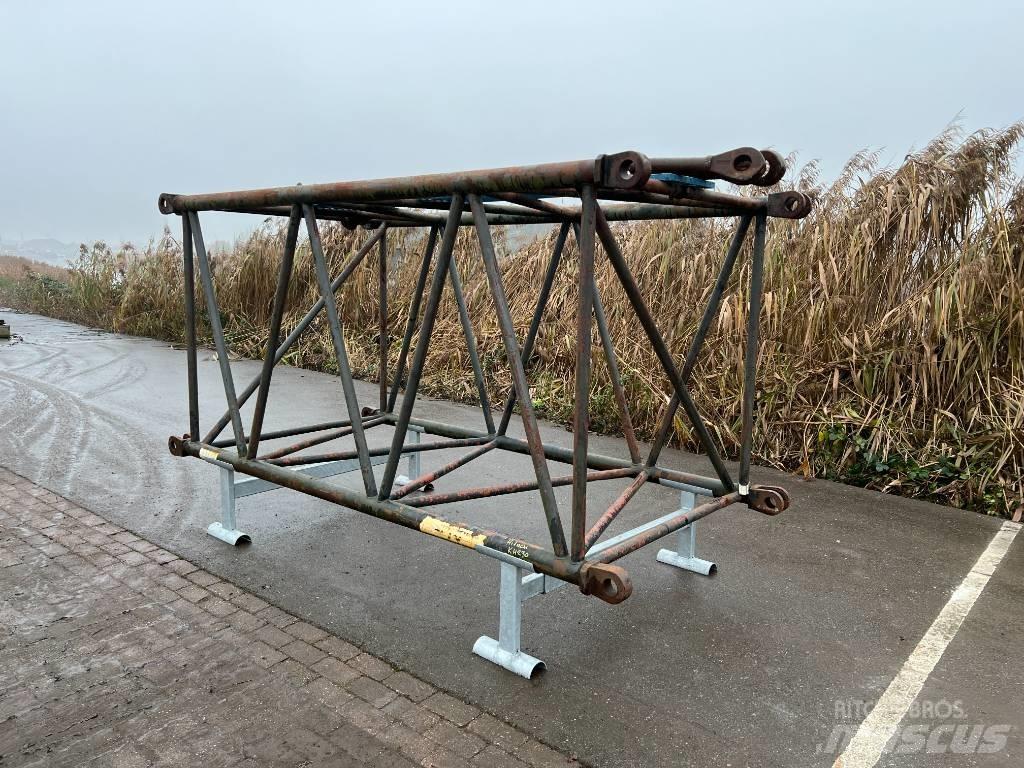 Hitachi KH 230-3 Kraanade varuosad ja varustus