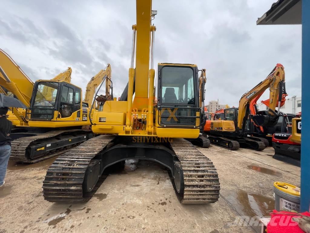 Komatsu PC 200-8 Roomikekskavaatorid