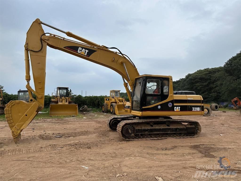 CAT 320 B Roomikekskavaatorid